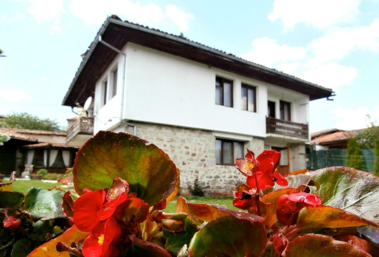 The Gates Apartments Koprivshtitsa Exterior foto